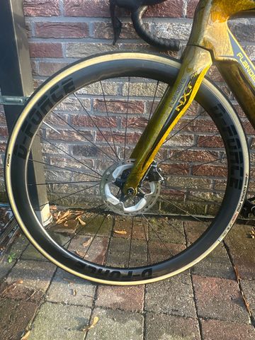 Used Flanders Custom Shimano 105 Di2 2025 Road & Gravel, Orange — image 12 of 14