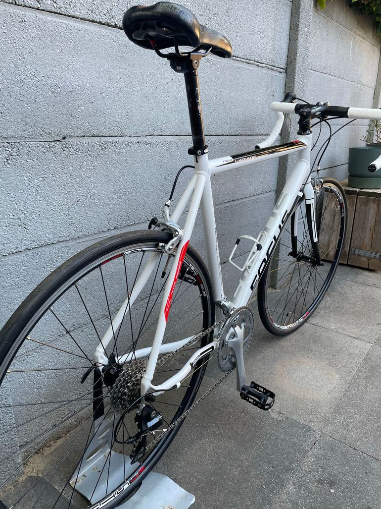 Used Focus Variado Shimano Sora 2011 Road & Gravel, Bianco — image 3 of 16