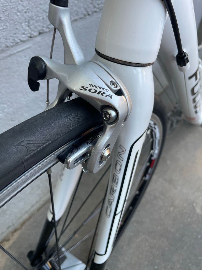Used Focus Variado Shimano Sora 2011 Road & Gravel, Bianco — image 12 of 16