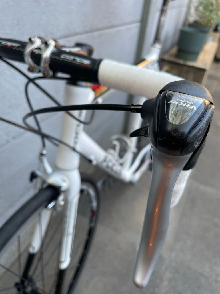 Used Focus Variado Shimano Sora 2011 Road & Gravel, Bianco — image 13 of 16