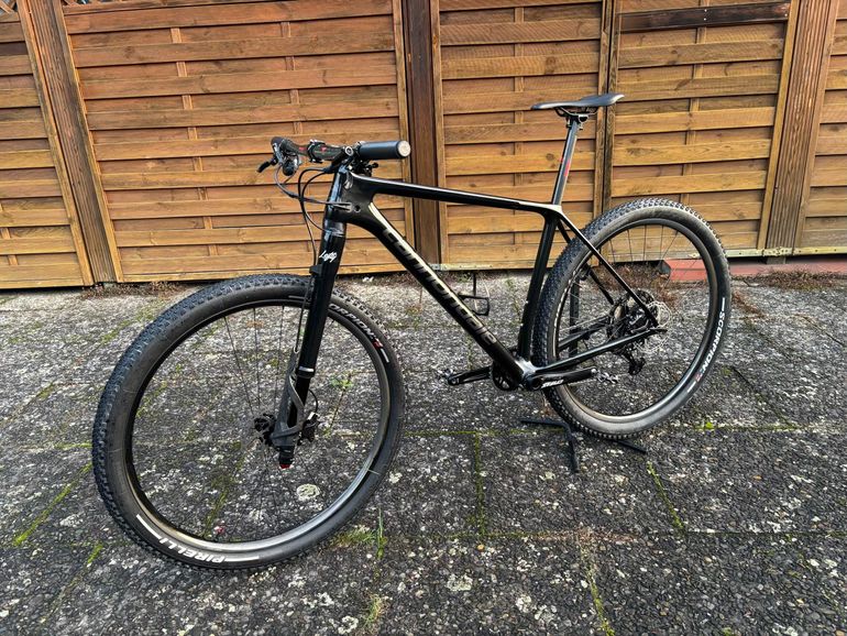 Used Cannondale F-Si Carbon Custom 2019 Mountainbike, Nero — image 1 of 21