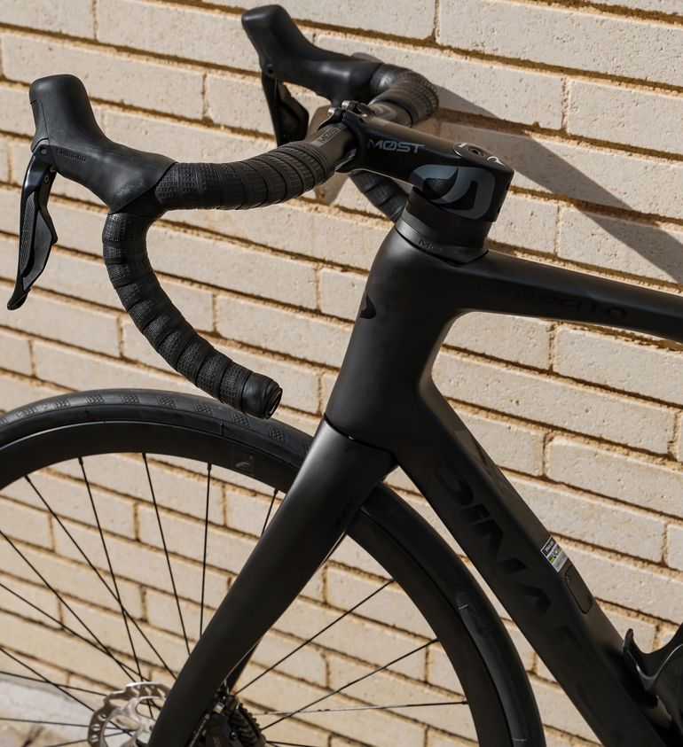 Used Pinarello X3 105 Di2 2024 2024 Road & Gravel — image 5 of 12