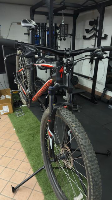 Used Specialized Custom Shimano Acera 2014 Mountainbike, Black — image 4 of 7