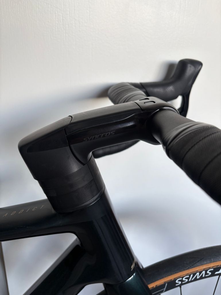 Used Scott Addict RC 20 2020 2020 Road & Gravel — image 4 of 5