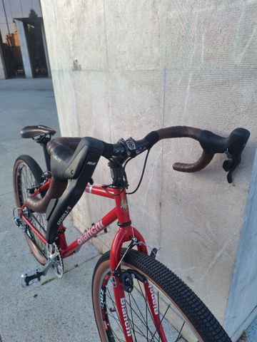Used Bianchi Custom Other Shimano 2000 Road & Gravel, Red — image 9 of 15