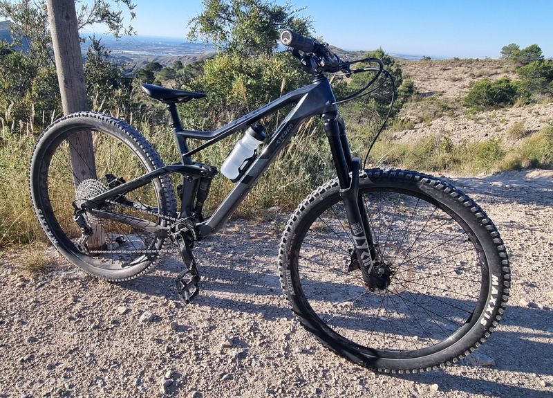 Cube Stereo 150 SL 29 2018 Mountainbike usato, Nero — immagine 1 di 5