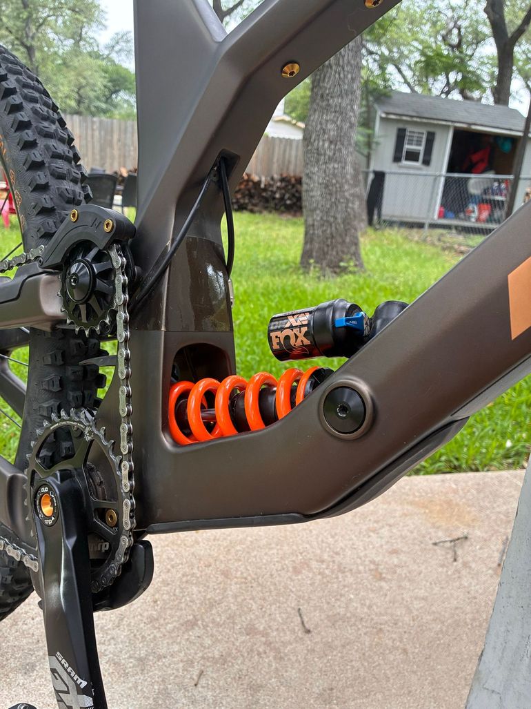 Used Norco Norco Range 2022 Mountainbike, Orange — image 2 of 6