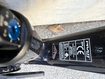 Used Pivot SHUTTLE AMp'd PRO 2027 Taglia XL AVINOX M2s 800wh 2027 Mountainbike, Black — image 9 of 15