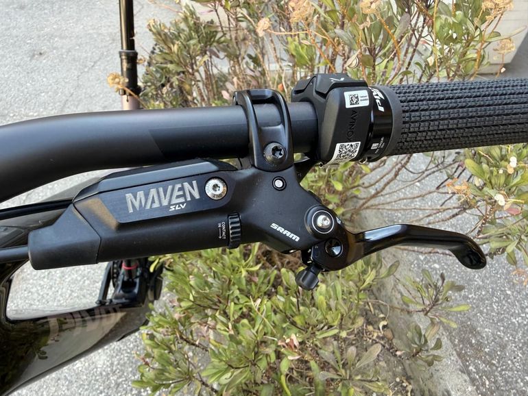 Used Pivot SHUTTLE AMp'd PRO 2027 Taglia XL AVINOX M2s 800wh 2027 Mountainbike, Black — image 4 of 15
