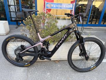 Brugt Pivot SHUTTLE AMp'd PRO 2027 Taglia XL AVINOX M2s 800wh 2027 MTB
