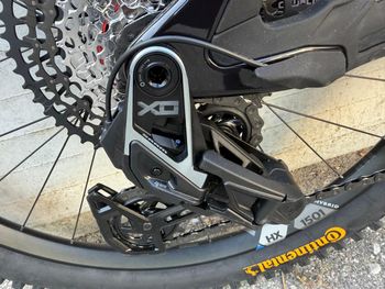 Used Pivot SHUTTLE AMp'd PRO 2027 Taglia XL AVINOX M2s 800wh 2027 Mountainbike, Black — image 8 of 15