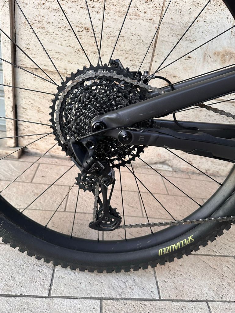 Used Specialized Stumpjumper EVO Comp Alloy 2023 2023 Mountainbike, Light Gray, 29 — image 3 of 21