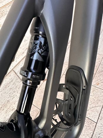 Used Specialized Stumpjumper EVO Comp Alloy 2023 2023 Mountainbike, Light Gray, 29 — image 16 of 21
