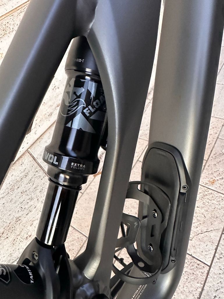 Used Specialized Stumpjumper EVO Comp Alloy 2023 2023 Mountainbike, Light Gray, 29 — image 16 of 21