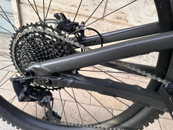 Used Specialized Stumpjumper EVO Comp Alloy 2023 2023 Mountainbike, Light Gray, 29 — image 13 of 21