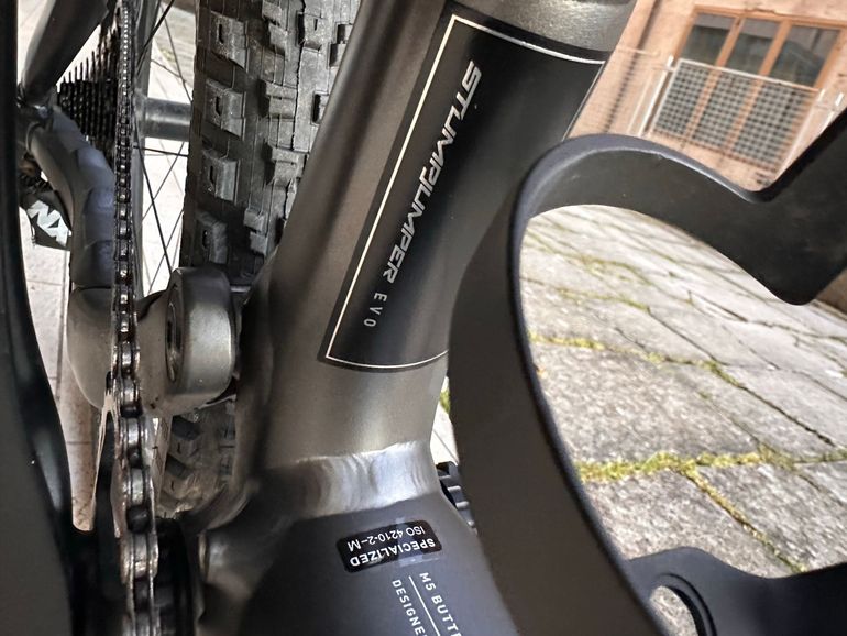 Used Specialized Stumpjumper EVO Comp Alloy 2023 2023 Mountainbike, Light Gray, 29 — image 7 of 21
