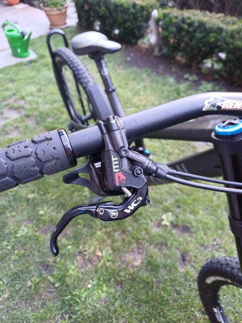 Used Canyon Sender CFR 29 Underdog 2023 2023 Mountainbike, Black, 29 — image 4 of 7