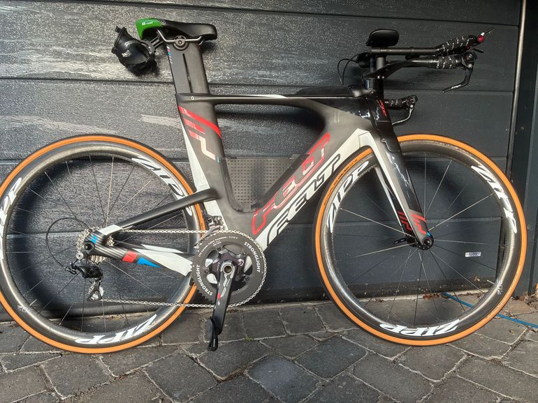 Used Felt Ia Shimano Dura Ace 2017 Road & Gravel, Schwarz — image 1 of 5