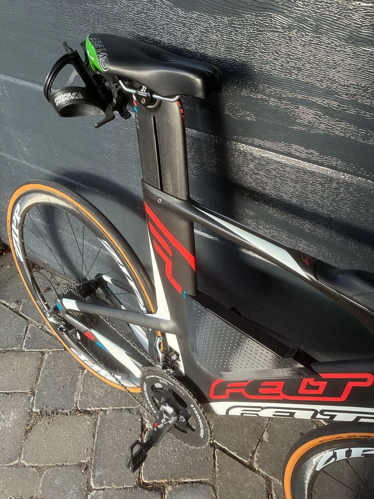 Used Felt Ia Shimano Dura Ace 2017 Road & Gravel, Schwarz — image 2 of 5