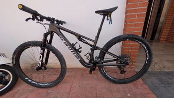 Used Specialized Epic 8 Expert 2025 Frameset 2025 Mountainbike, Light Gray, 29 — image 13 of 14