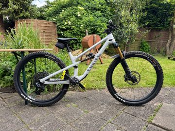 Brugt Canyon Spectral 125 CF 9 2022 2022 Mountainbike — billede 1 af 15