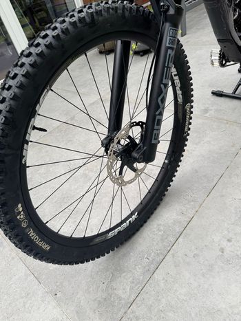 Used Santa Cruz V10 DH X01 / Carbon CC 2025 2025 Mountainbike, Nero — image 6 of 13