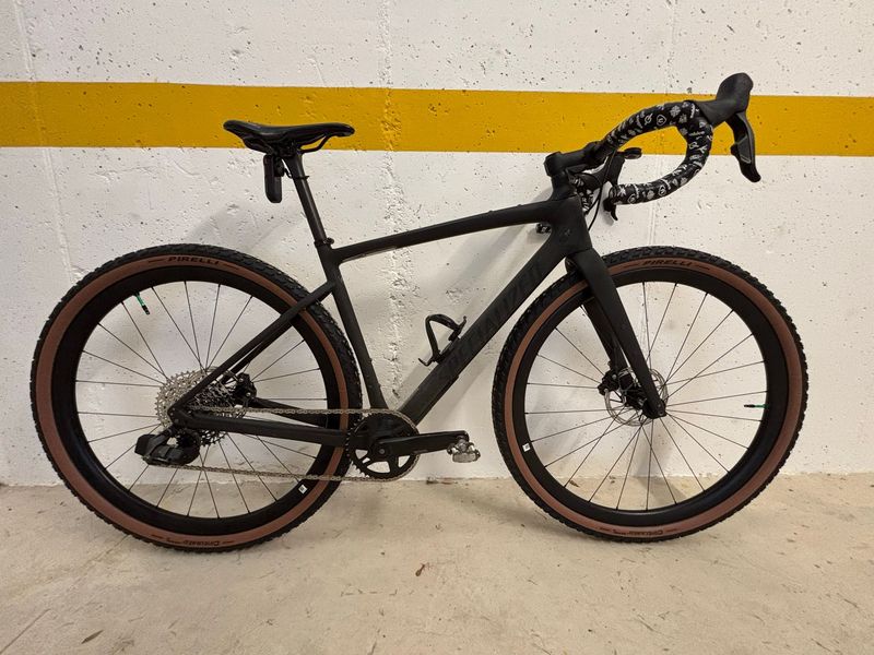 Tweedehands Specialized Diverge Sport Carbon - SRAM Apex 2023 2023 Road & Gravel