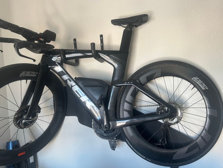 Used Trek Speed Concept SLR 6 AXS 2023 2023 Road & Gravel, Black — image 2 of 3