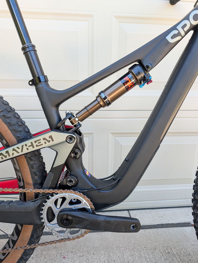Used Spot Mayhem 130 SRAM Eagle 2024 Mountainbike, Black — image 9 of 15