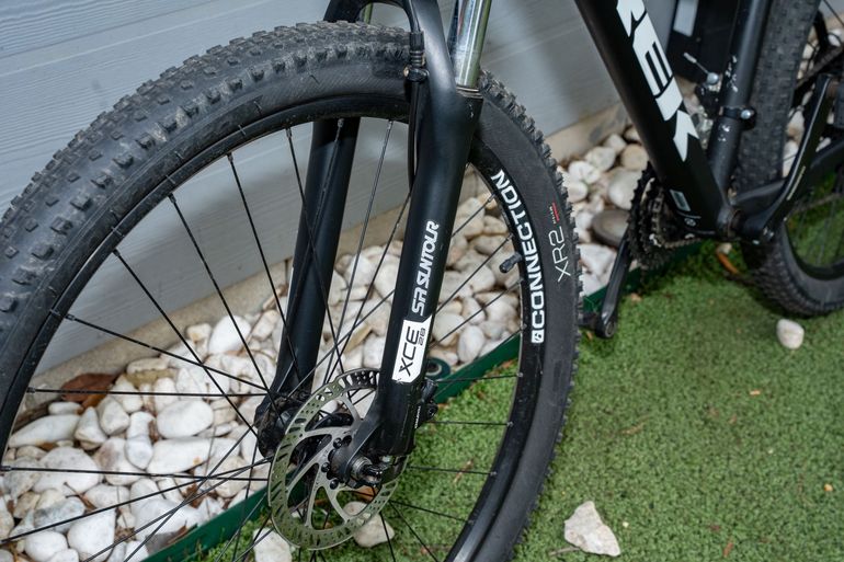 Used Trek Marlin 5 2020 2020 Mountainbike, Black, 27.5, 29 — image 6 of 10