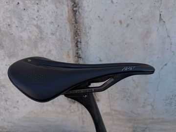 Giant Defy Advanced Pro 0 2024 2024 Road & Gravel usato, Nero — immagine 8 di 9