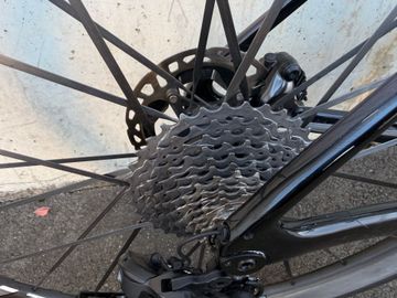 Giant Defy Advanced Pro 0 2024 2024 Road & Gravel usato, Nero — immagine 3 di 9