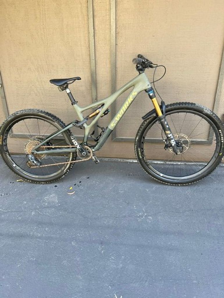 Used Specialized S-Works Stumpjumper LTD 2022 2022 Mountainbike, Green, 29 — image 1 of 4