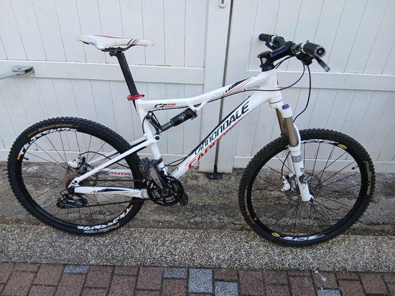 Used Cannondale Cannondale Custom Shimano Deore 2011 Mountainbike, White — image 2 of 7