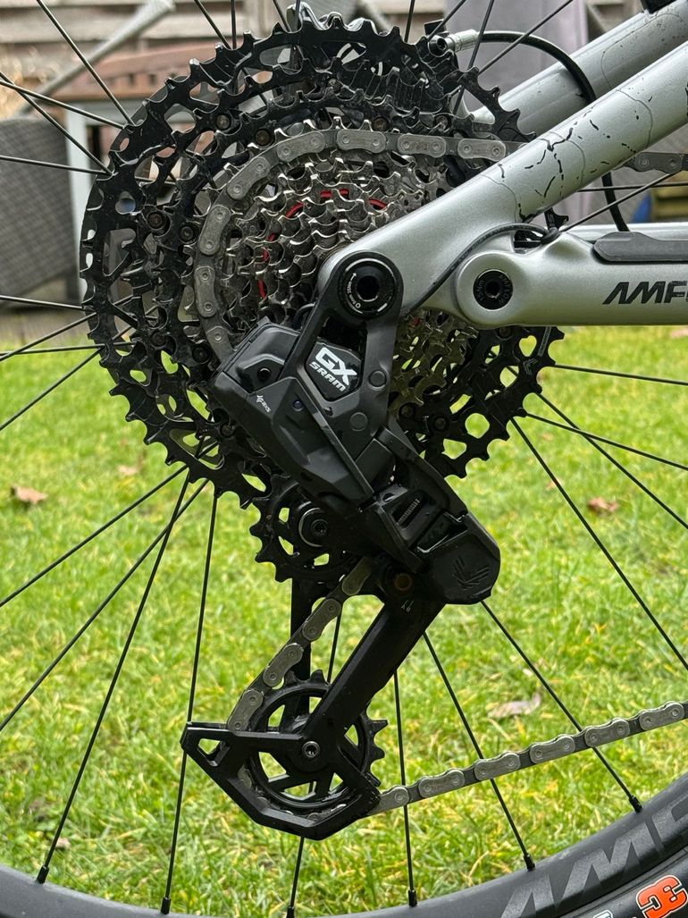 Used Amflow PL Carbon (800Wh) 2025 2025 Mountainbike, Light Gray, 29 — image 3 of 8