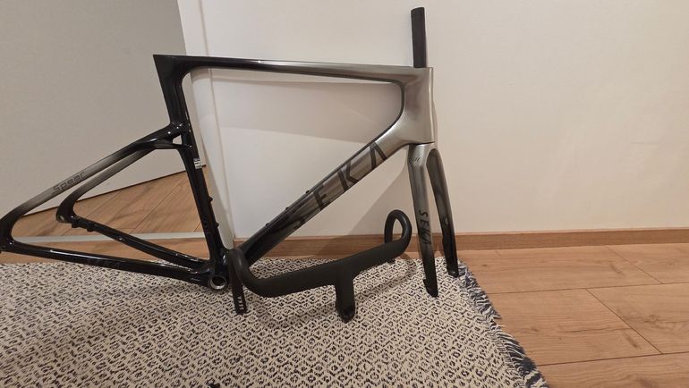 Used Seka Seka Custom Frameset 2026 Road & Gravel, Gris claro — image 3 of 7
