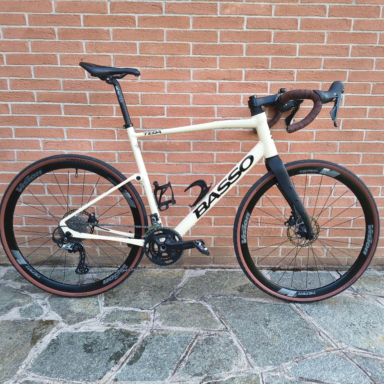 Used Basso Tera Gravel Shimano GRX 600 2X11 2023 2023 Road & Gravel, Black — image 2 of 7