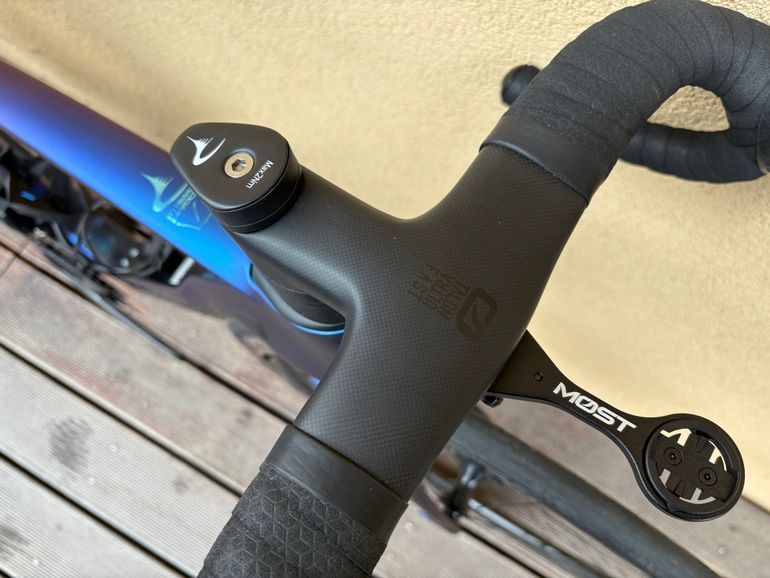 Used Pinarello DOGMA F | Luxter Blue | TOP 2025 Road & Gravel — image 6 of 13