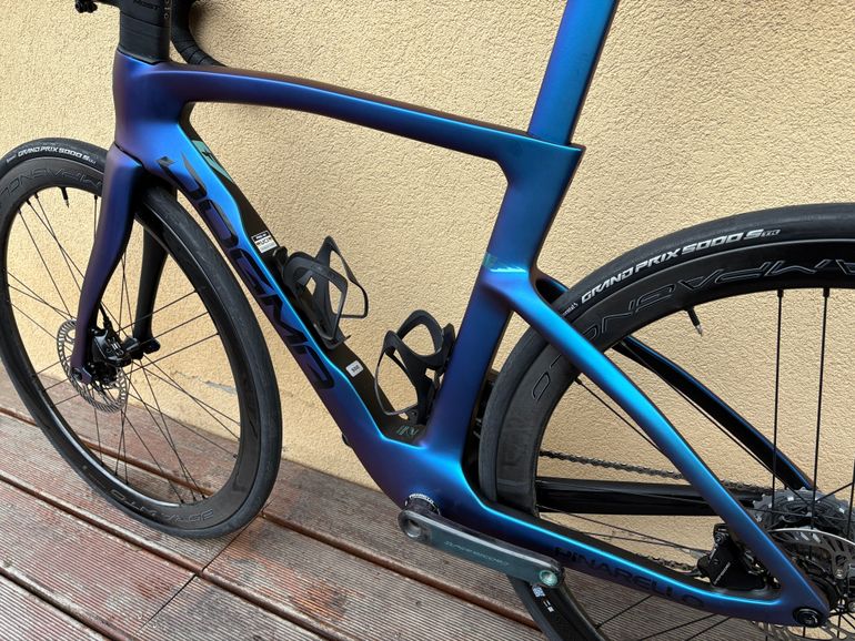 Used Pinarello DOGMA F | Luxter Blue | TOP 2025 Road & Gravel — image 13 of 13