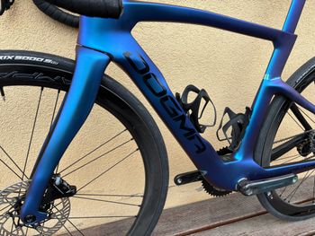 Used Pinarello DOGMA F | Luxter Blue | TOP 2025 Road & Gravel — image 9 of 13