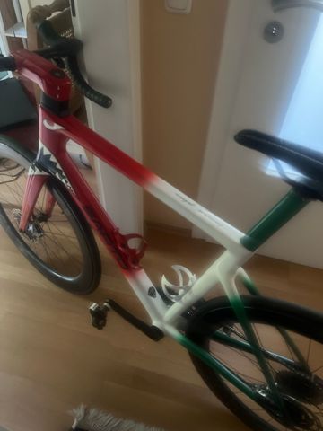 Used Sarto Lampo SRAM Red eTap AXS 2022 Road & Gravel, Red — image 3 of 12