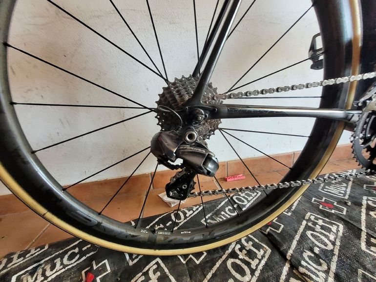 Used Cannondale SuperSix EVO Shimano Ultegra Di2 2020 Road & Gravel, Black — image 3 of 6