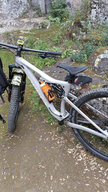 Gebrauchtes Orbea OIZ H30 2024 2024 Mountainbike, Hellgrau, 29 — Bild 4 von 5