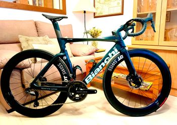 Used BIANCHI OLTRE RC REPARTO CORSE 140 TH ANIVERSARIO CUADRO 001 EXCLUSIVO TOPE GAMA BIANCHI OLTRE RC REPARTO CORSE 140 TH ANIVERSARIO CUADRO 001 EXCLUSIVO TOPE GAMA Custom Shimano Ultegra Di2 2026 Road & Gravel, Green — image 3 of 31