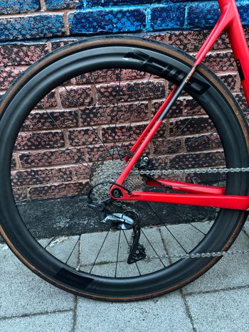 Used CUBE ATTAIN GTC SL 2023 2023 Road & Gravel, Rosso — image 5 of 5