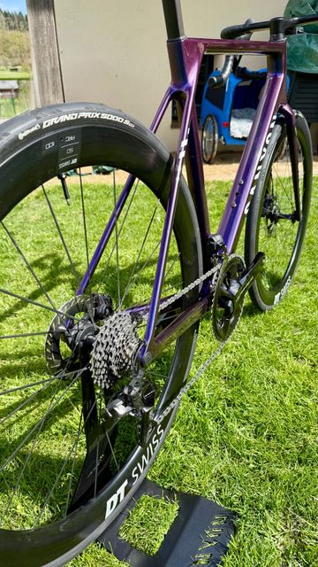 Brugt Canyon Ultimate CFR Di2 Aero 2024 2024 Road & Gravel — billede 6 af 11