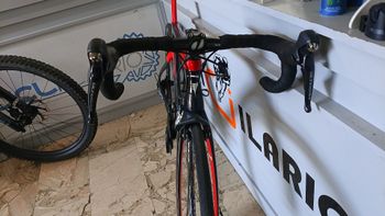 Used Pinarello Prince T700 2019 Road & Gravel — image 6 of 6