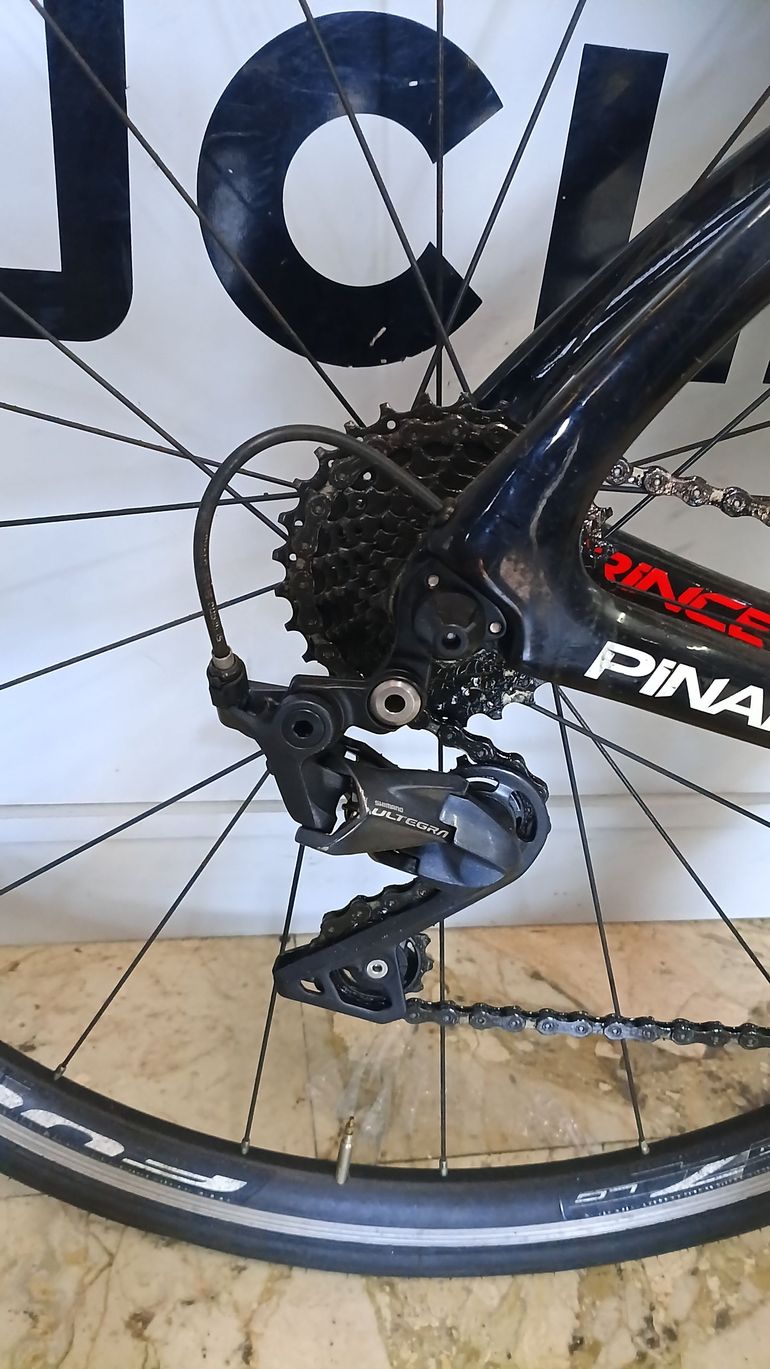 Used Pinarello Prince T700 2019 Road & Gravel — image 3 of 6