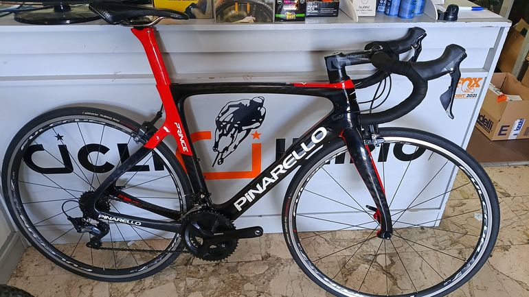 Used Pinarello Prince T700 2019 Road & Gravel — image 1 of 6