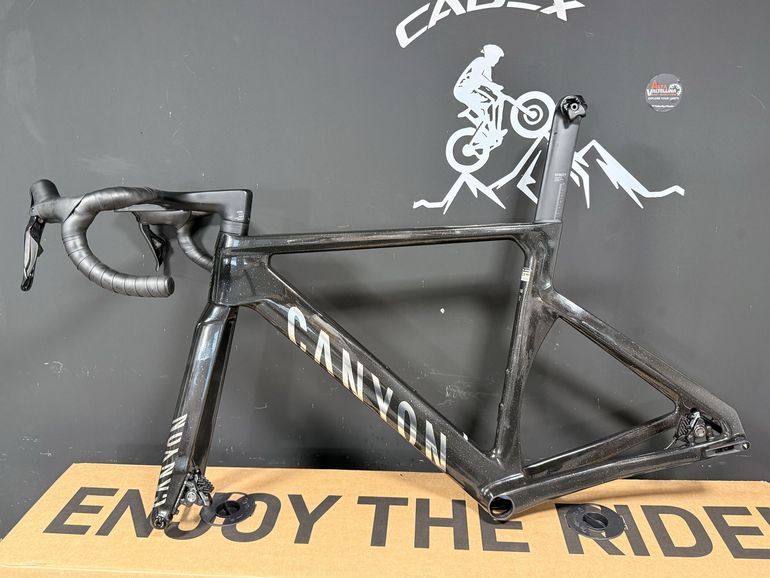 Used Canyon Aeroad CFR Disc Frame and Brake Kit 2026 Frameset 2026 Road & Gravel, Black — image 14 of 18